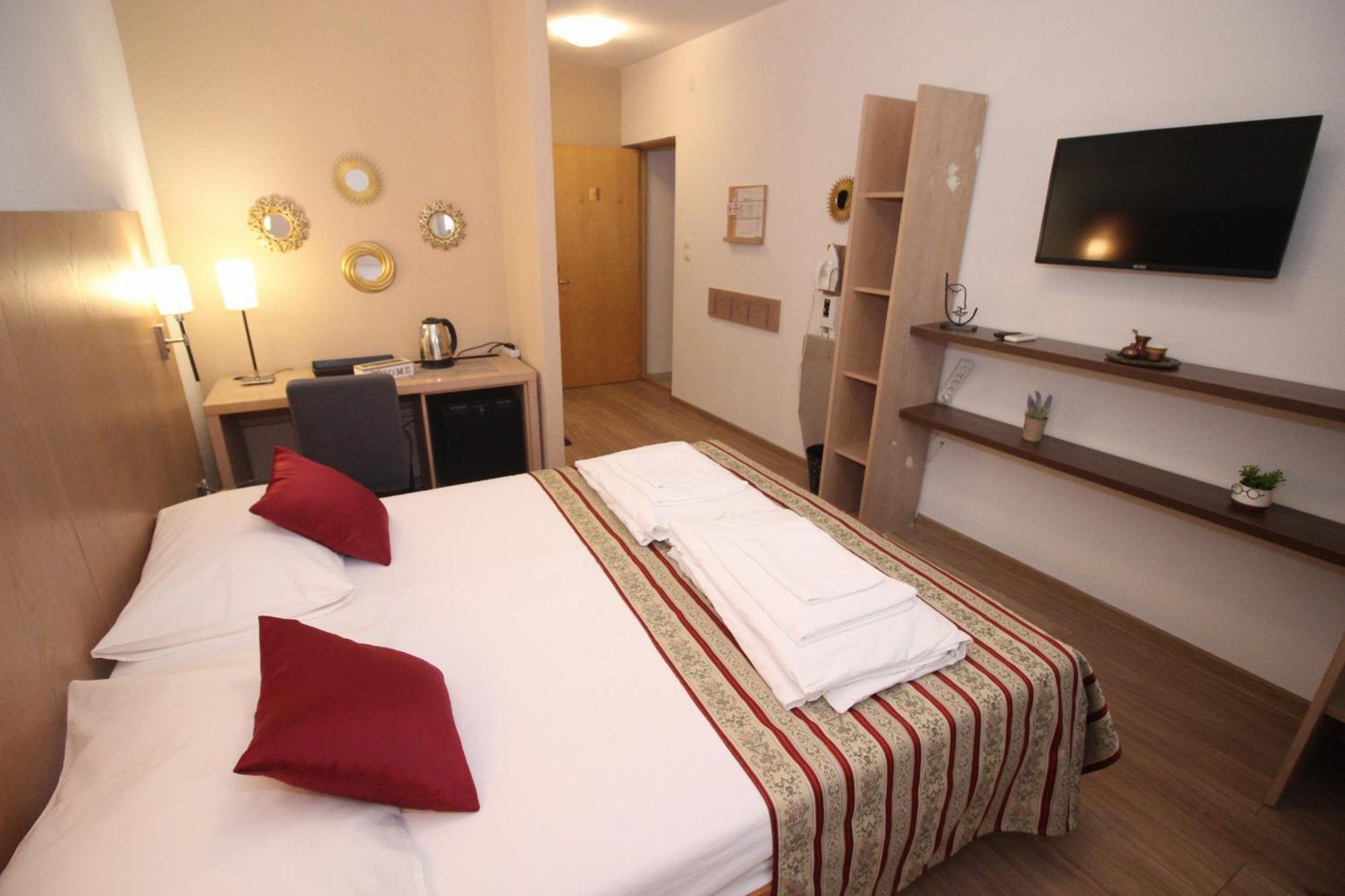 Villa Deny Mostar - With Free Parking Экстерьер фото