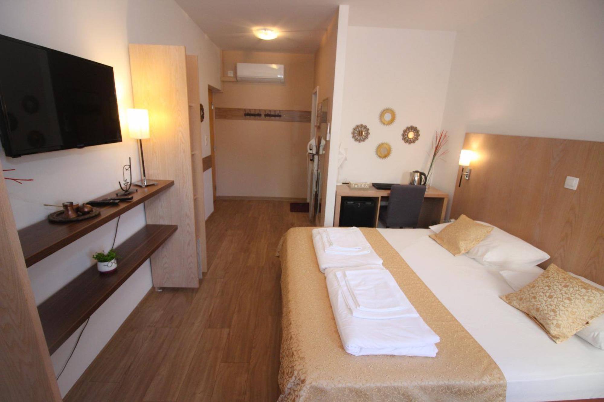Villa Deny Mostar - With Free Parking Экстерьер фото
