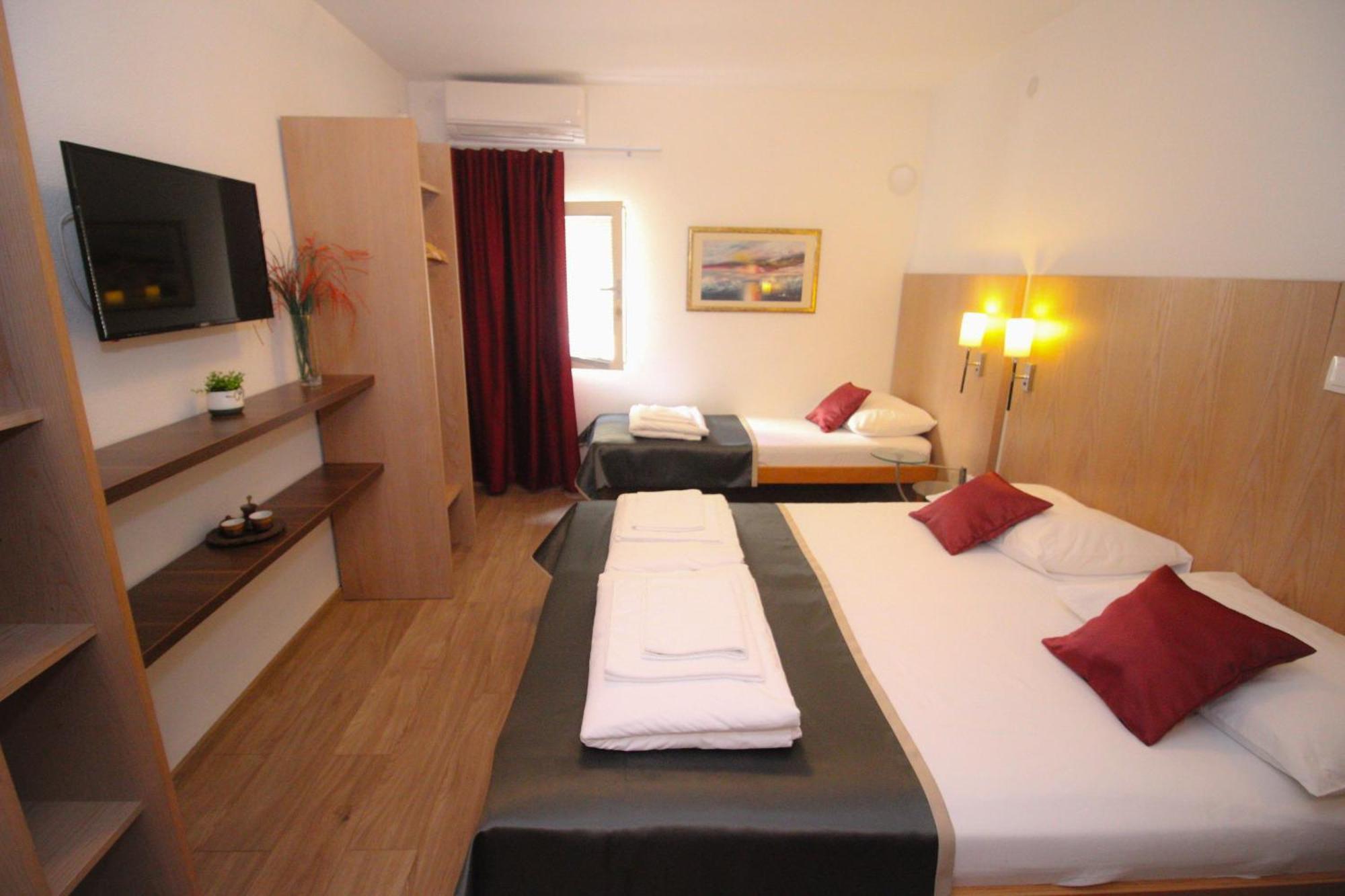 Villa Deny Mostar - With Free Parking Экстерьер фото