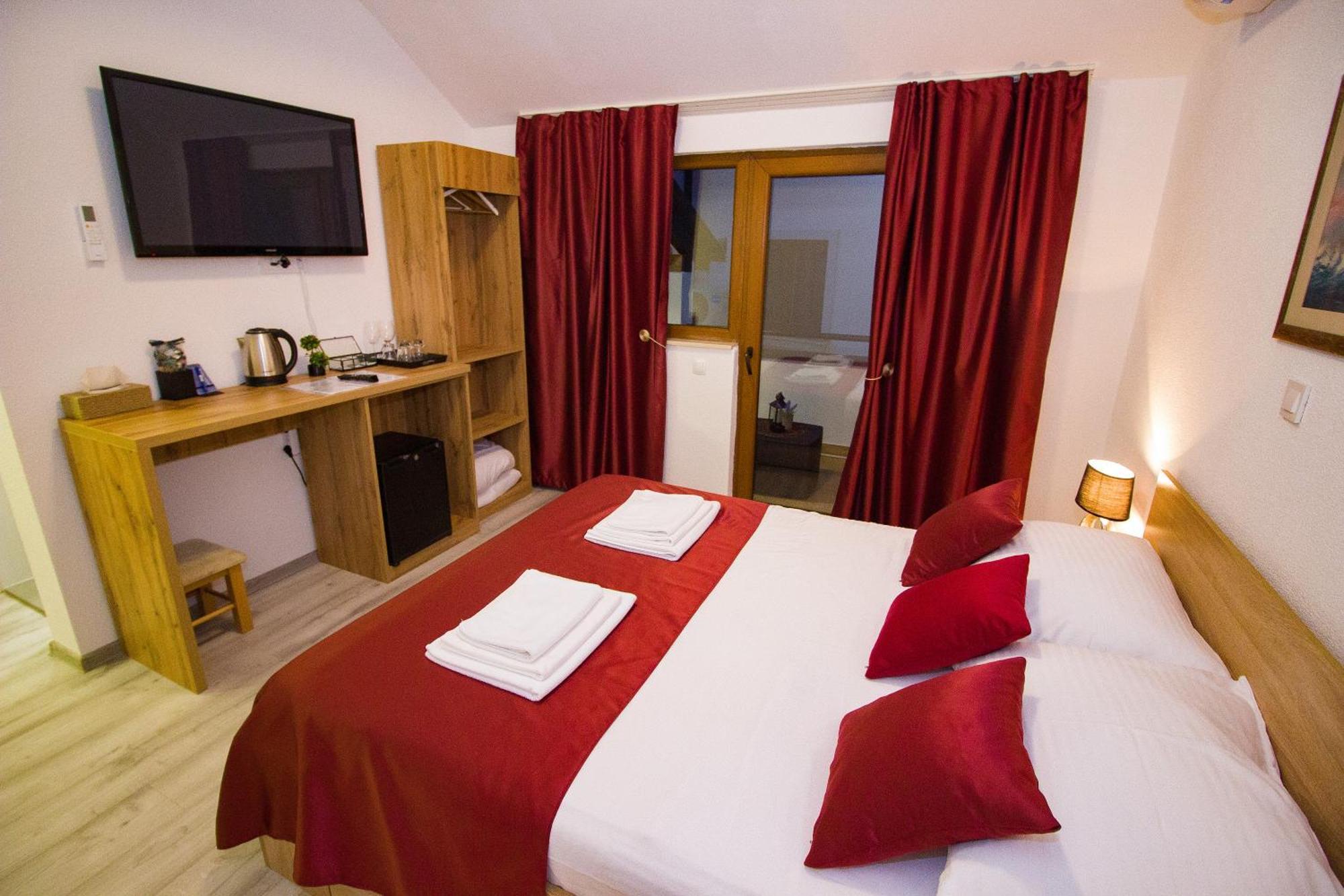 Villa Deny Mostar - With Free Parking Экстерьер фото