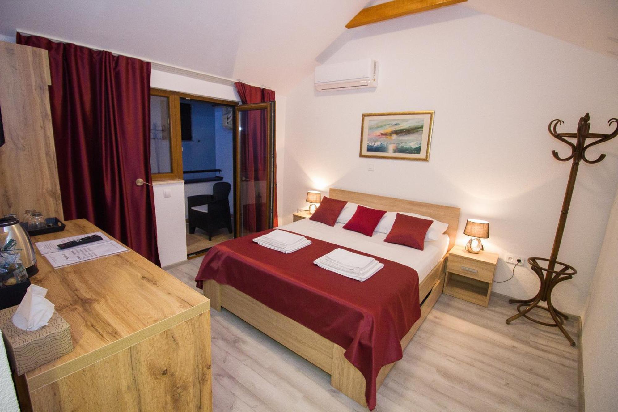 Villa Deny Mostar - With Free Parking Экстерьер фото