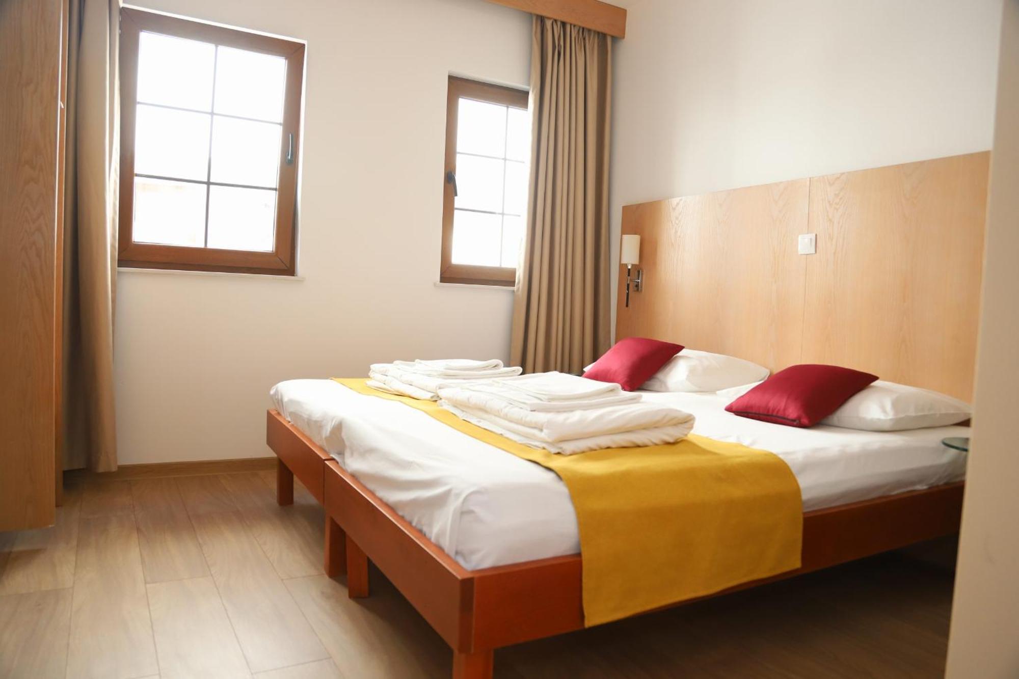Villa Deny Mostar - With Free Parking Номер фото